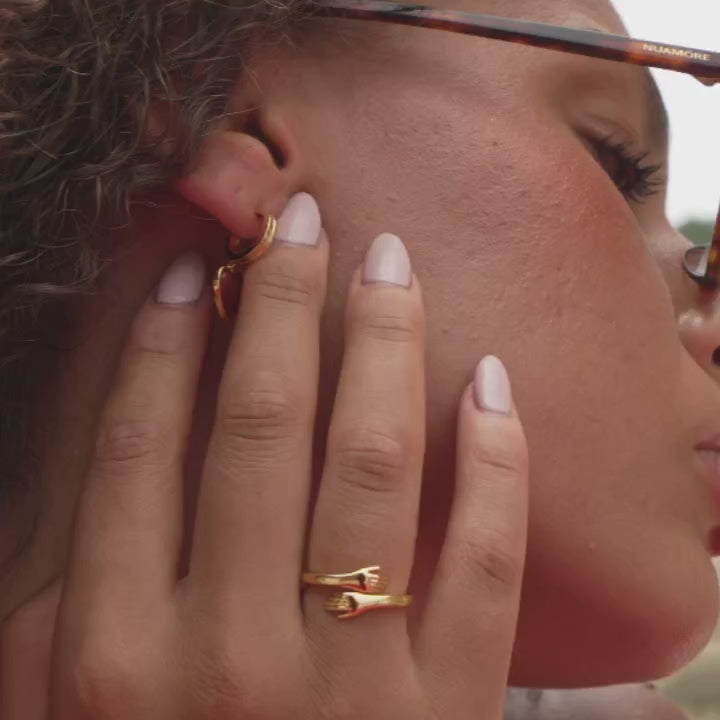 Hug Ring